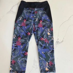 Patagonia Centered Crops legging size small
